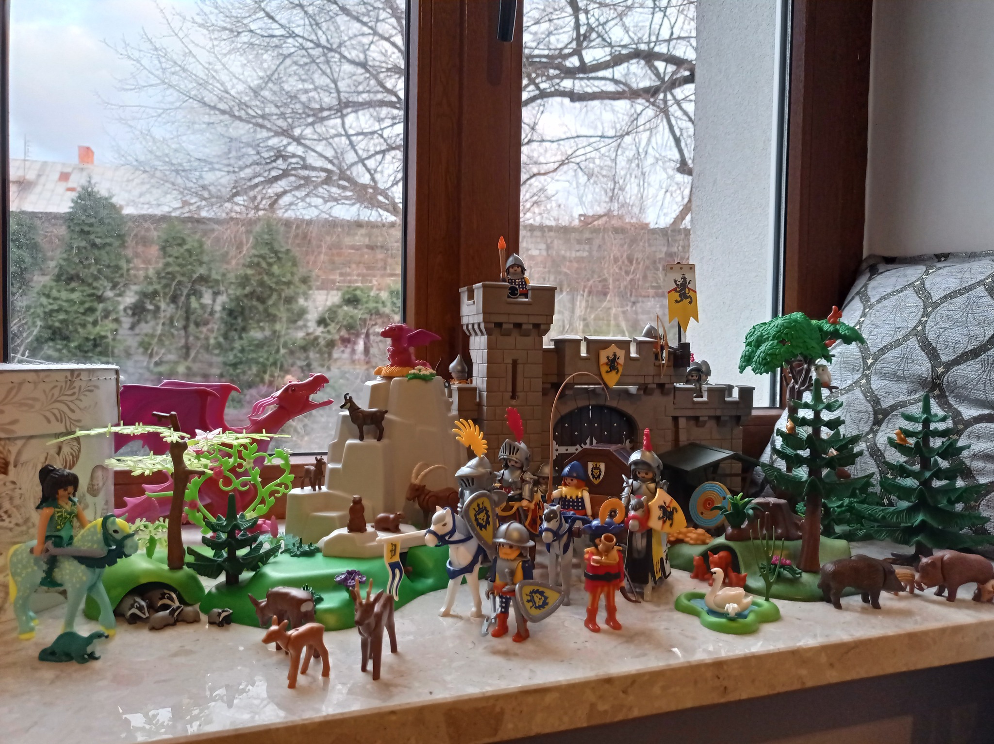 PLAYMOBIL. NEGOZIO PLAYMOXOY76. ABBELLIMENTI PER MERLUZZO CASTELLO