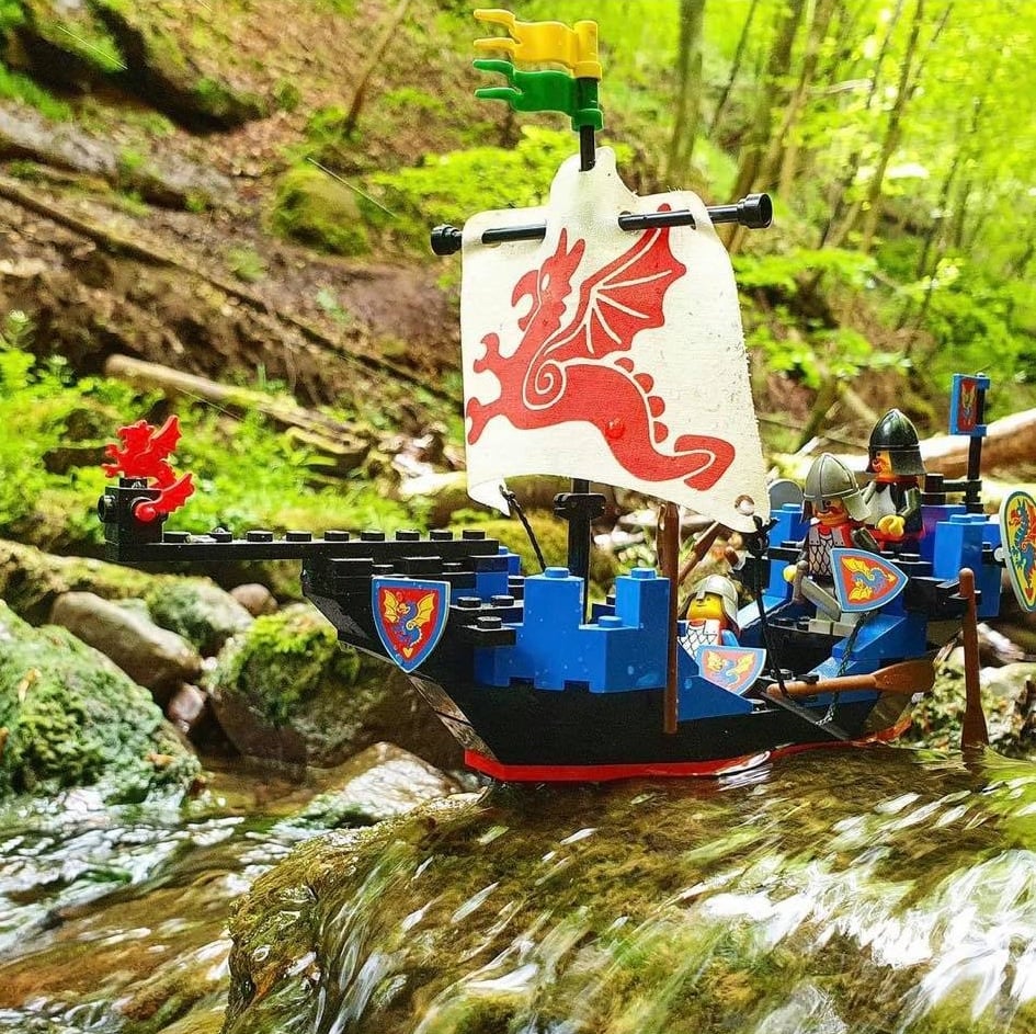 LEGO IDEAS 40912 Sea Serpent review compared to 6057