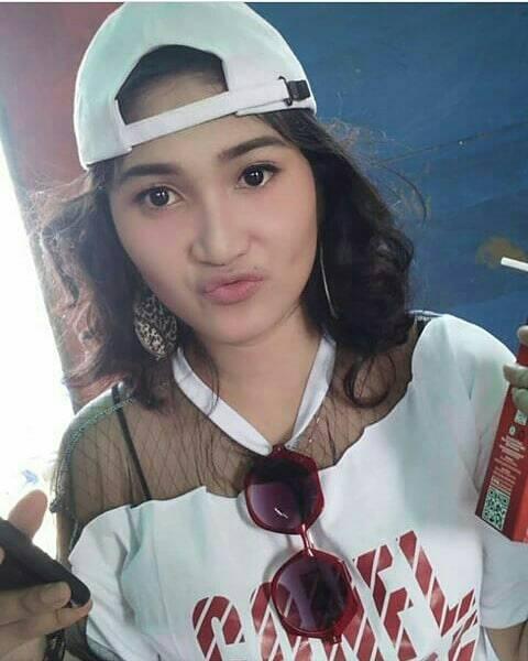 Resa Lawang Sewu Facebook Listen and download resa lawang sewu, syamsir parta — kisah kita, resa resa lawang sewu — 5 tahun 05:04 5 tahun. resa lawang sewu facebook