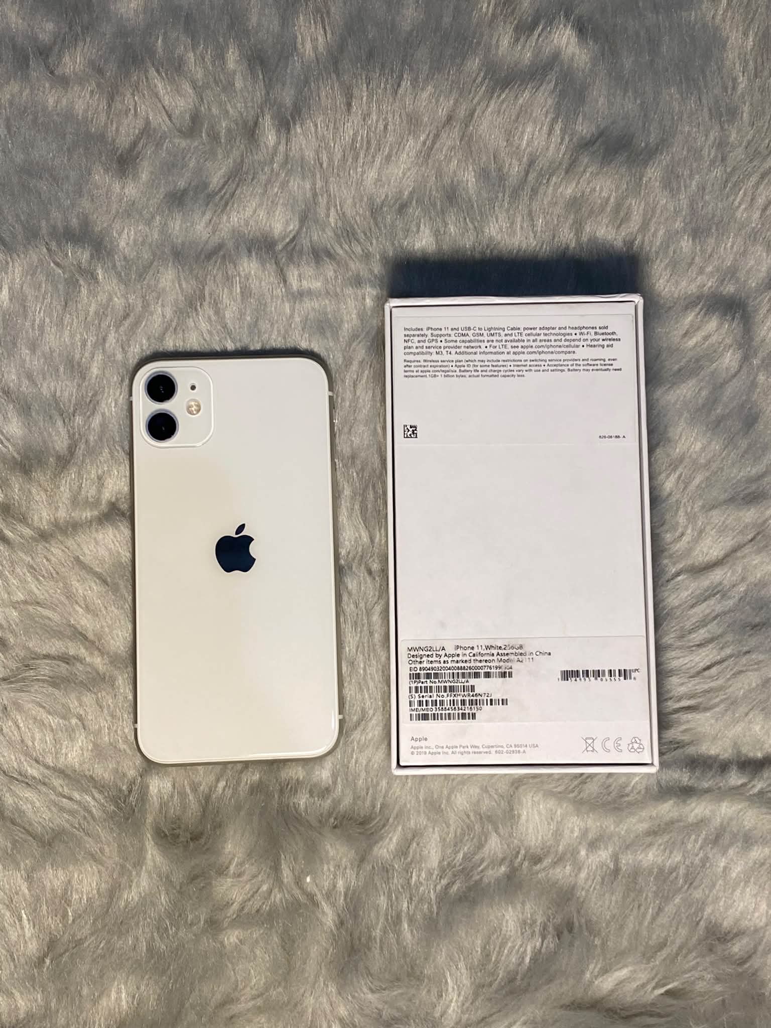 【即使用可能】iPhone 11 256GB Face ID TrueTone IPHONE 11 256GB FACTORY UNLOCKED ANYSIM✓ FACE ID✓ TRUETONE