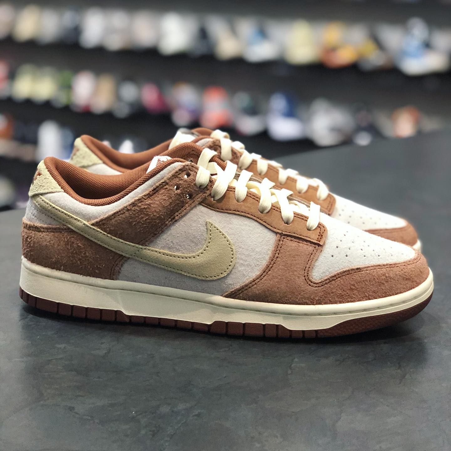 Court - Nike Dunk Low PRM Medium Curry. • Dressed in a Sail 