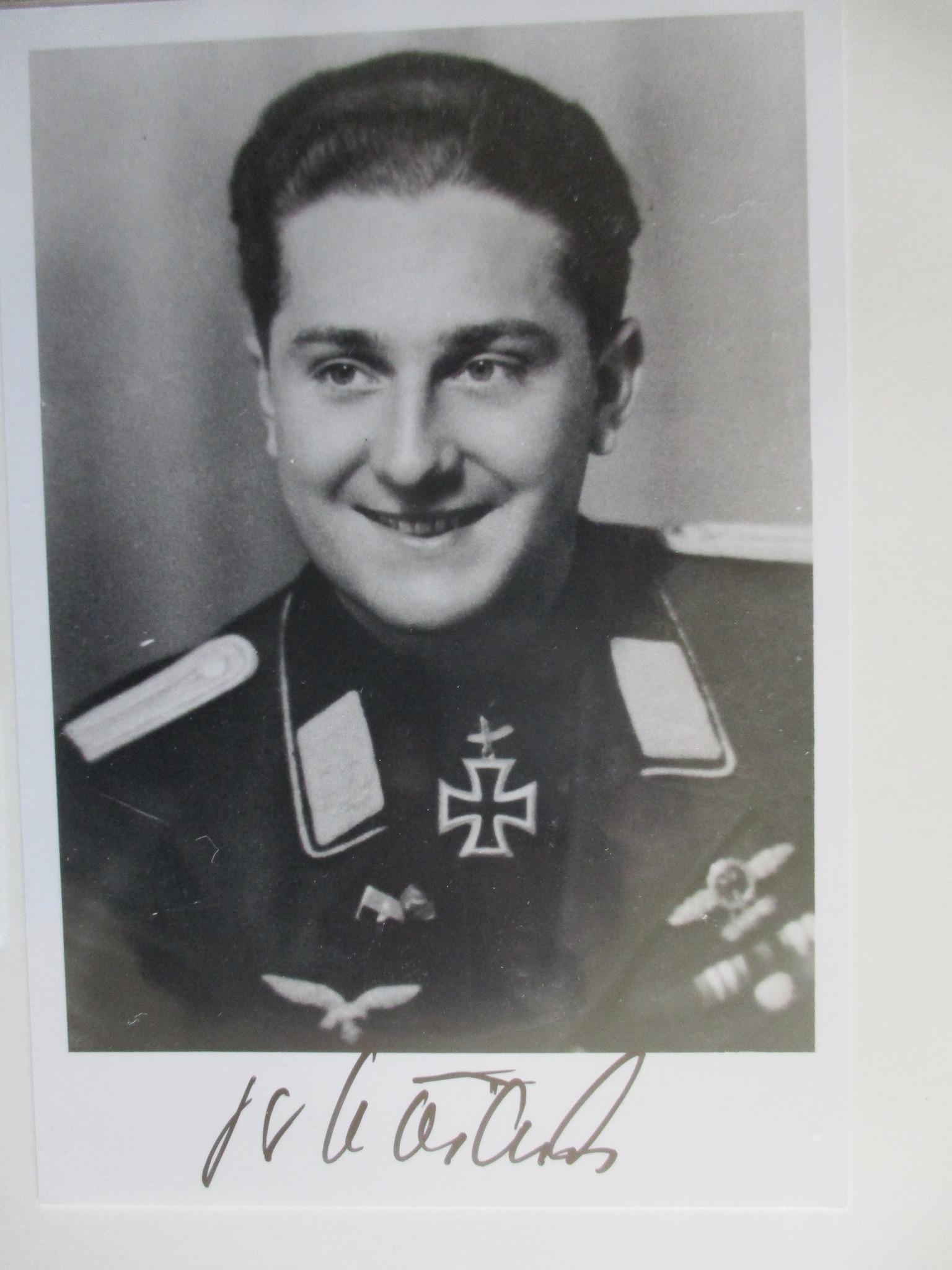 Military and Aces Autographed Photos For Sale | Facebook