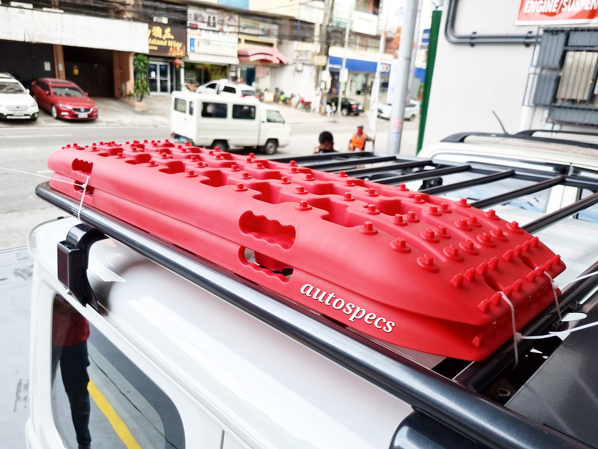 Jimny - SR recovery boards on the ARB roof rack of the Suzuki Jimny 😁 ...
