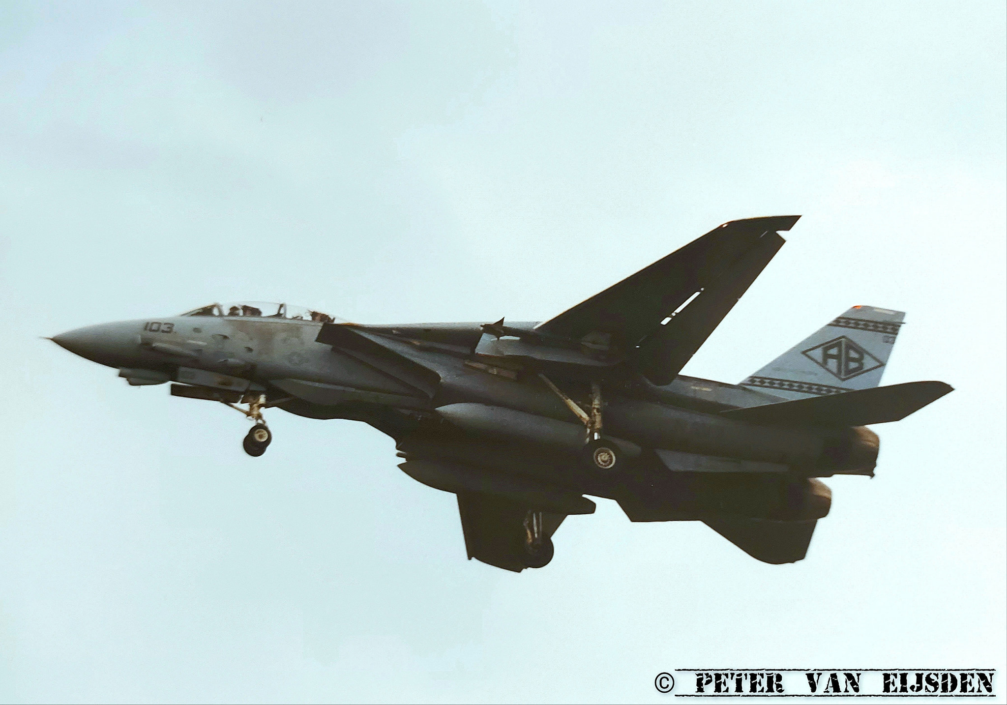F-16cm 96-0081 lands at Leeuwarden AB