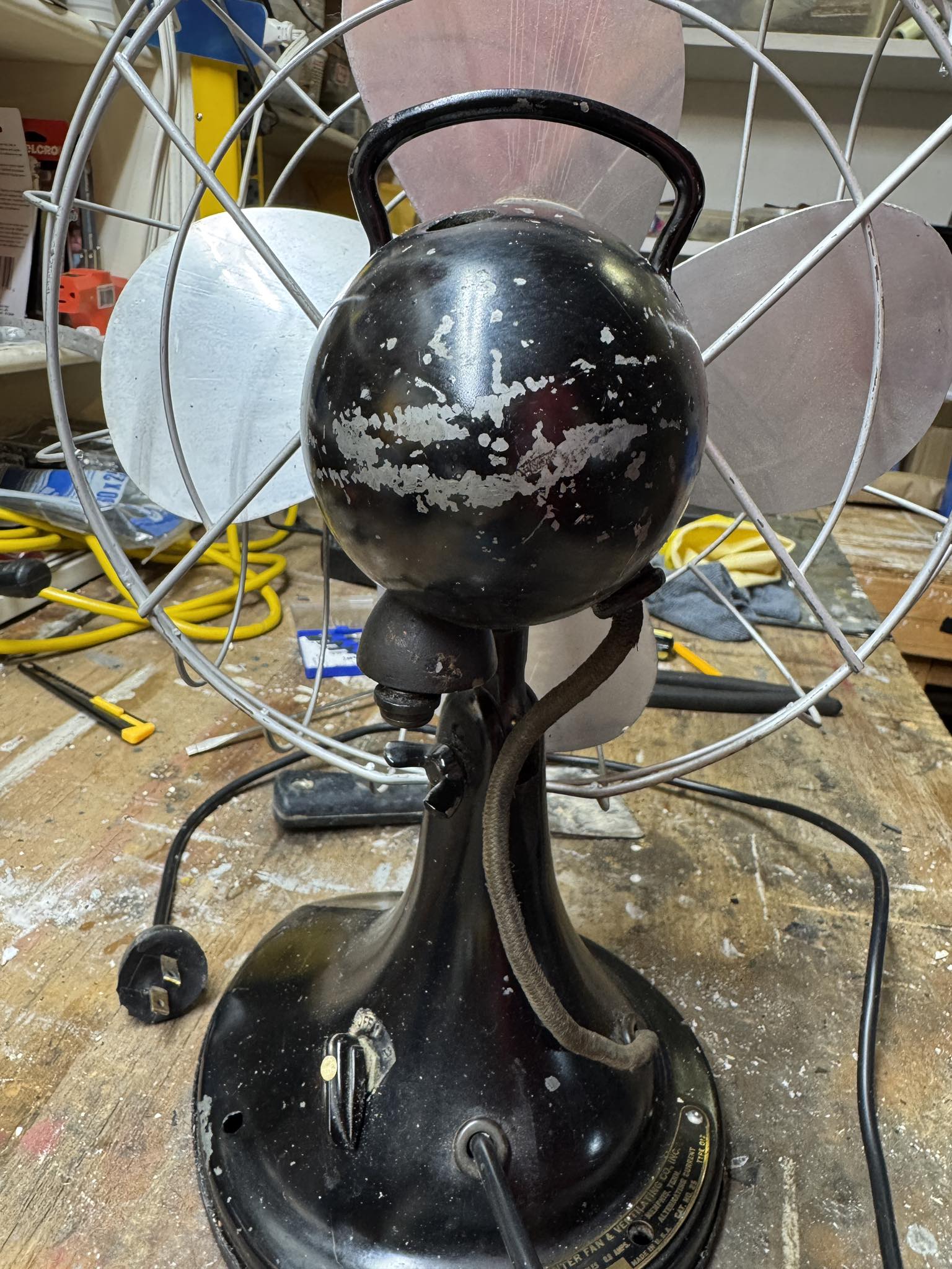Vintage 1950's Hunter -Zephair model# B3400. This fan is both