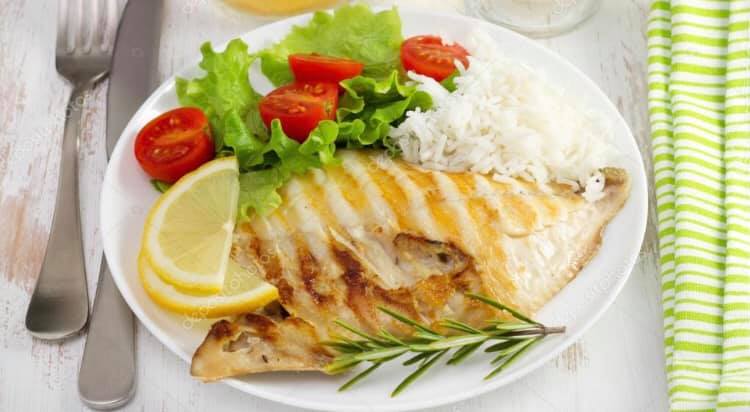 Special de almuerzo filete de pescado - Sabor De Mi Pueblo
