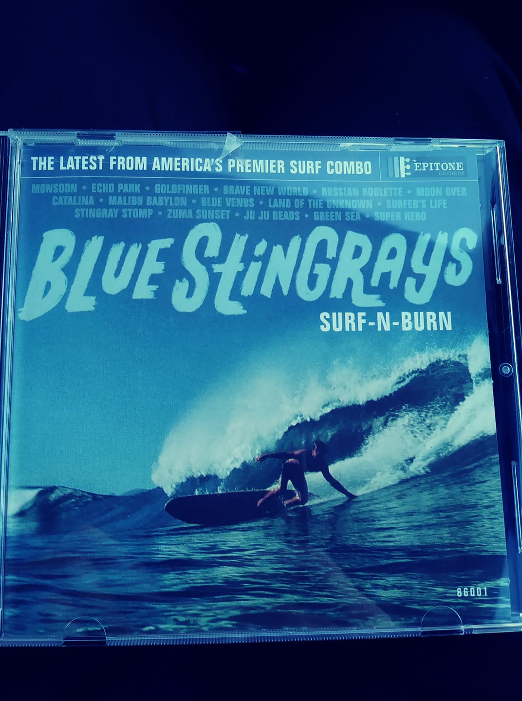 Blue Stingrays Alert 🏄🏻‍♀️ surf's up again! Here is the second