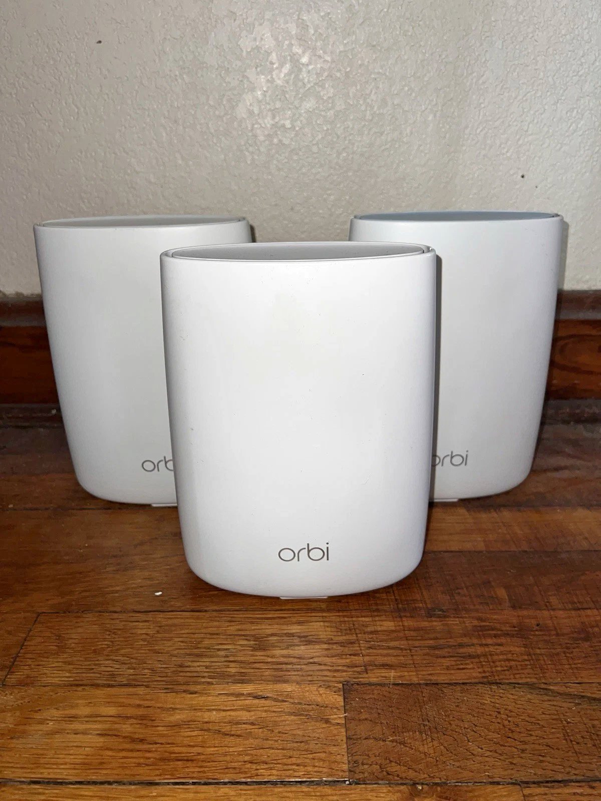 istema WiFi Mesh Netgear Orbi AC3000: Router RBR50v2 + 2 satélites ...