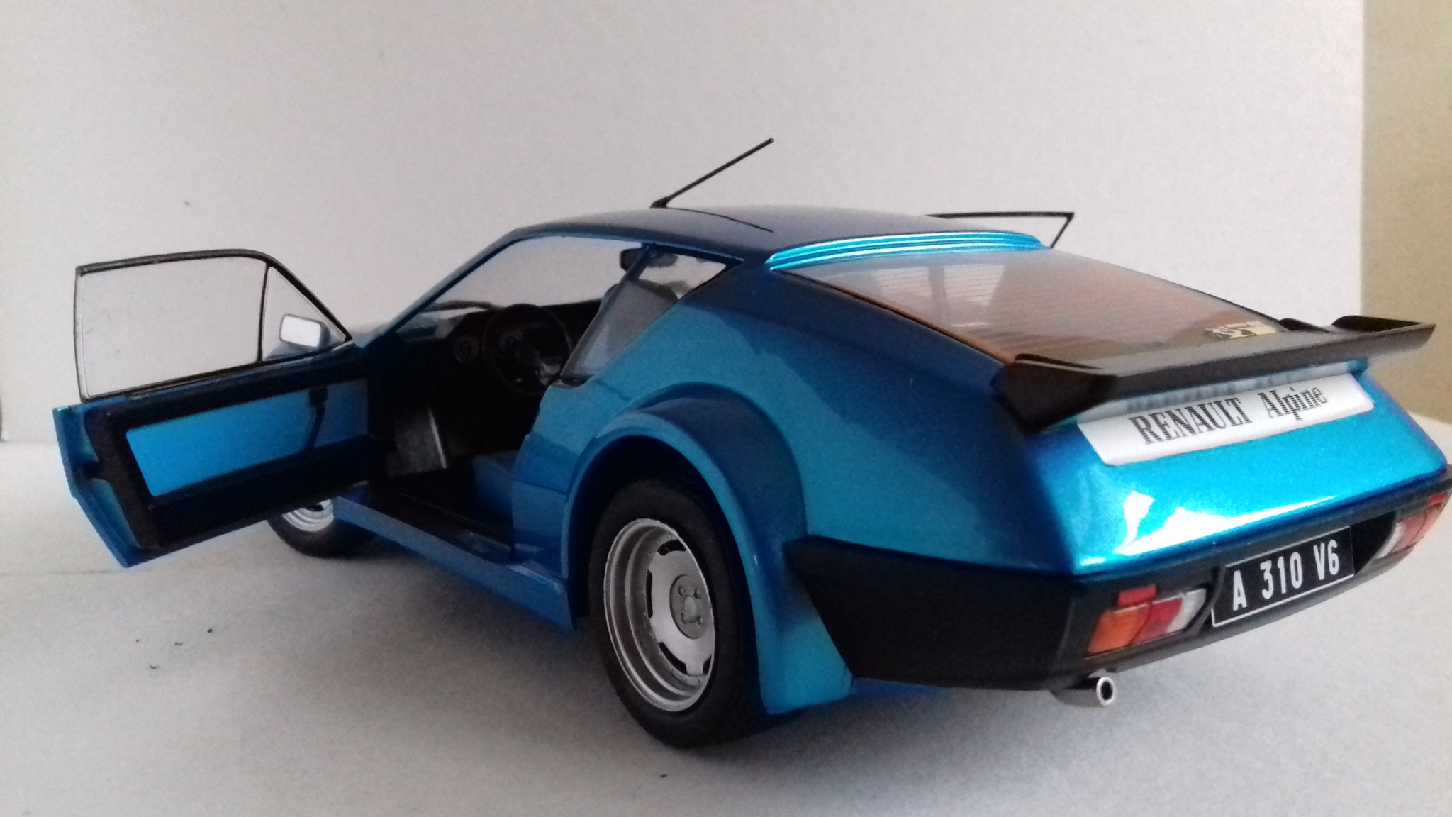 Solido 1/18e : Renault Alpine A 310 V6 pack GT 1983