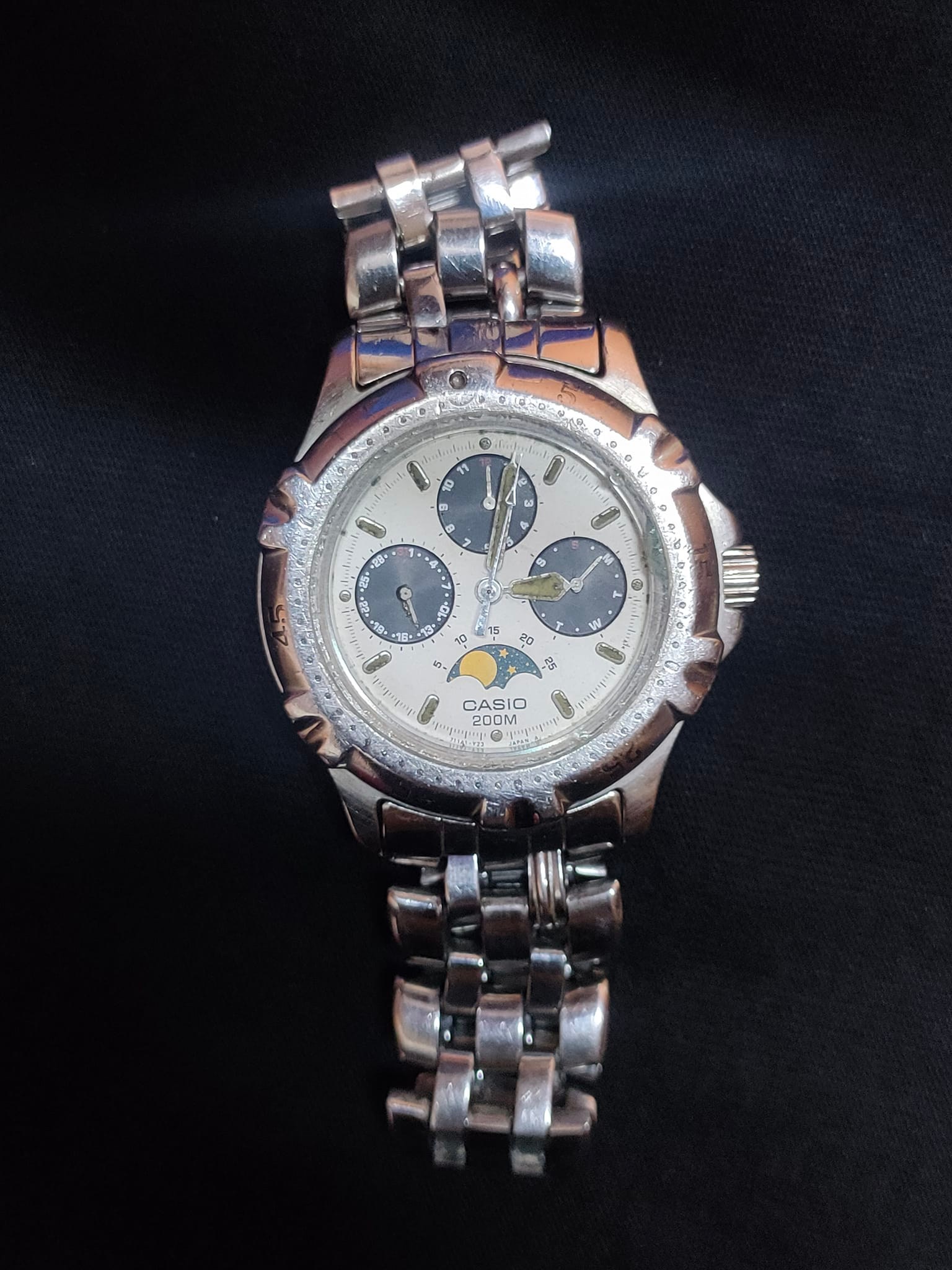 Hello, can anyone give me information about this watch? Casio 