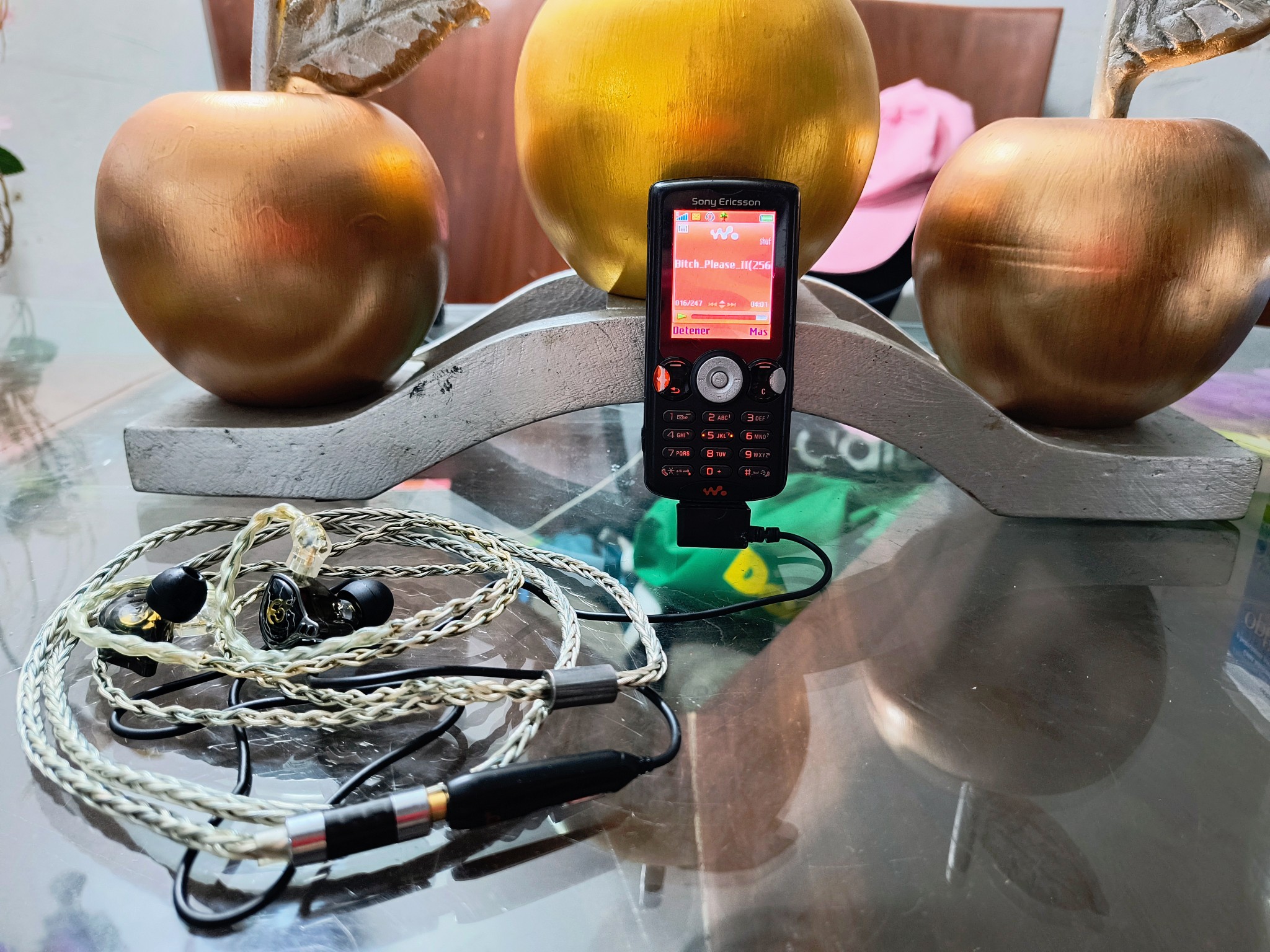 Divisor De Auriculares 3.5 Mm Con 5 Salidas Hembra | Comparte Música Con Hasta 5 Personas, Aleación De Aluminio, Chapado En Oro, 36 Cm