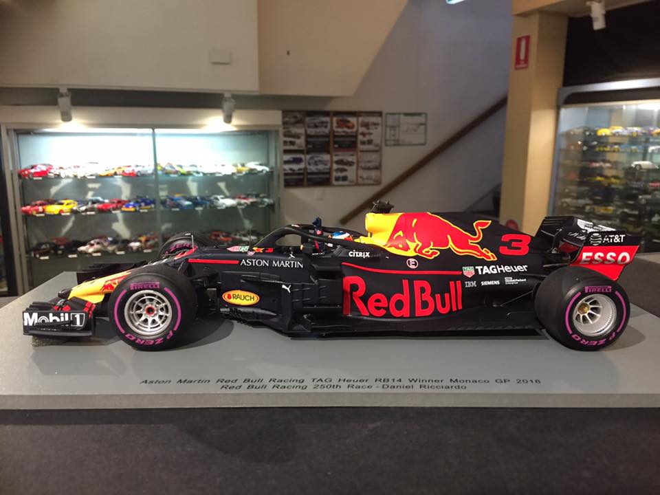 スパークRed Bull RB14 #3モナコ優勝2018 1/18 Spark. Red Bull RB14. Daniel Ricciardo. Winner 2018 Monaco