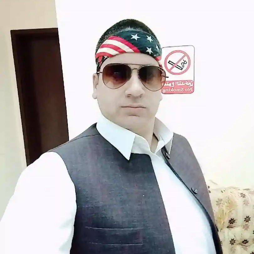dubaifashion-facebook-goodvibes-urdupoetry-zarmast-dilgalipti