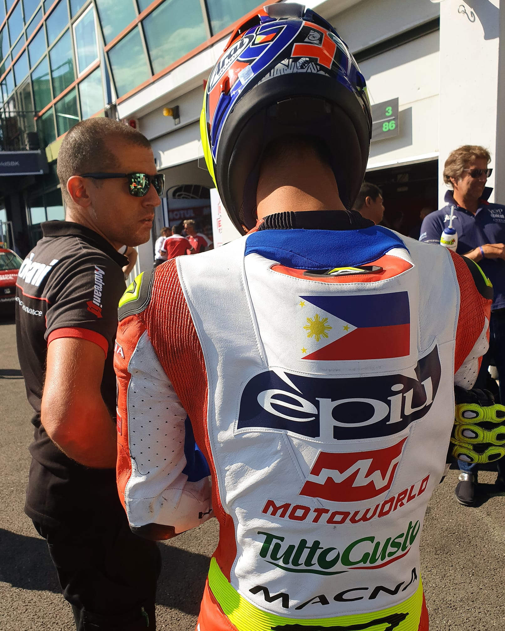 filipino flag motorcycle helmet Philippine Headgear Decal  crossfaceGEAR BMW System 7 Helmet The