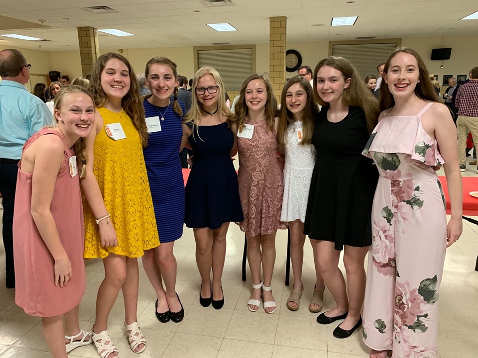 The 8th grade class,... - Holy Cross Academy - St. Louis