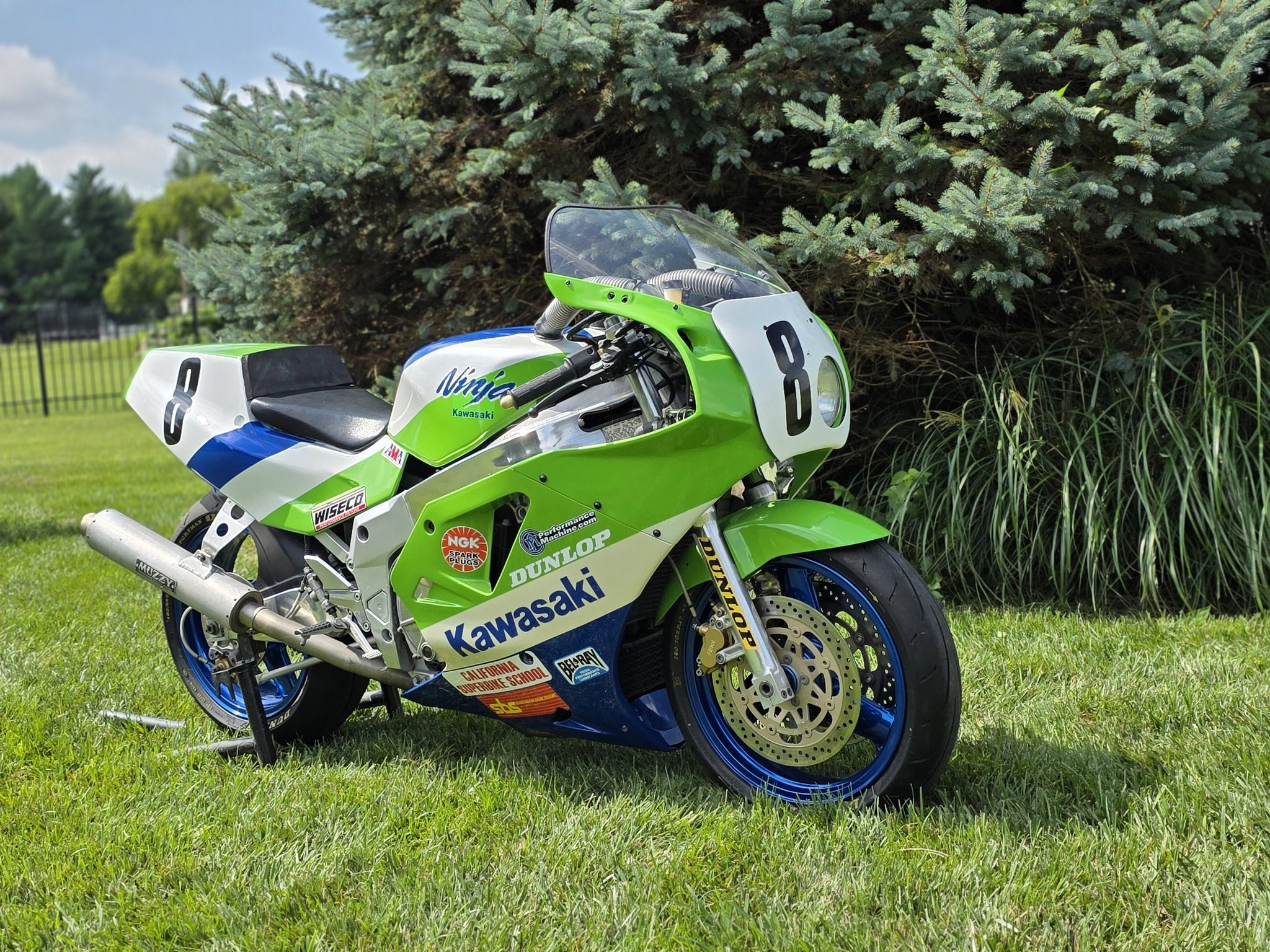 1990 Kawasaki ZX7 Rob Muzzy bike build