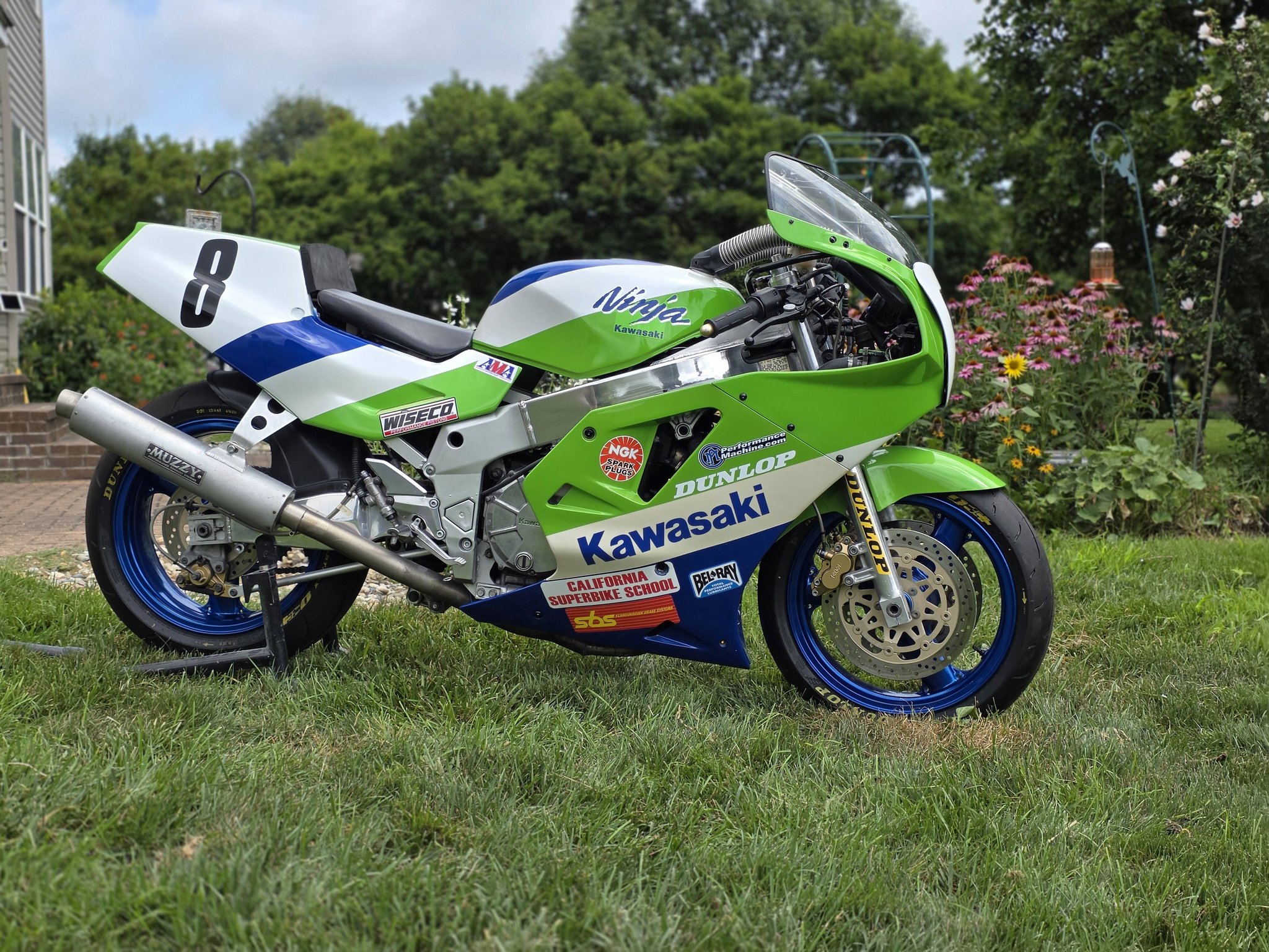 1990 Kawasaki ZX7 Rob Muzzy bike build
