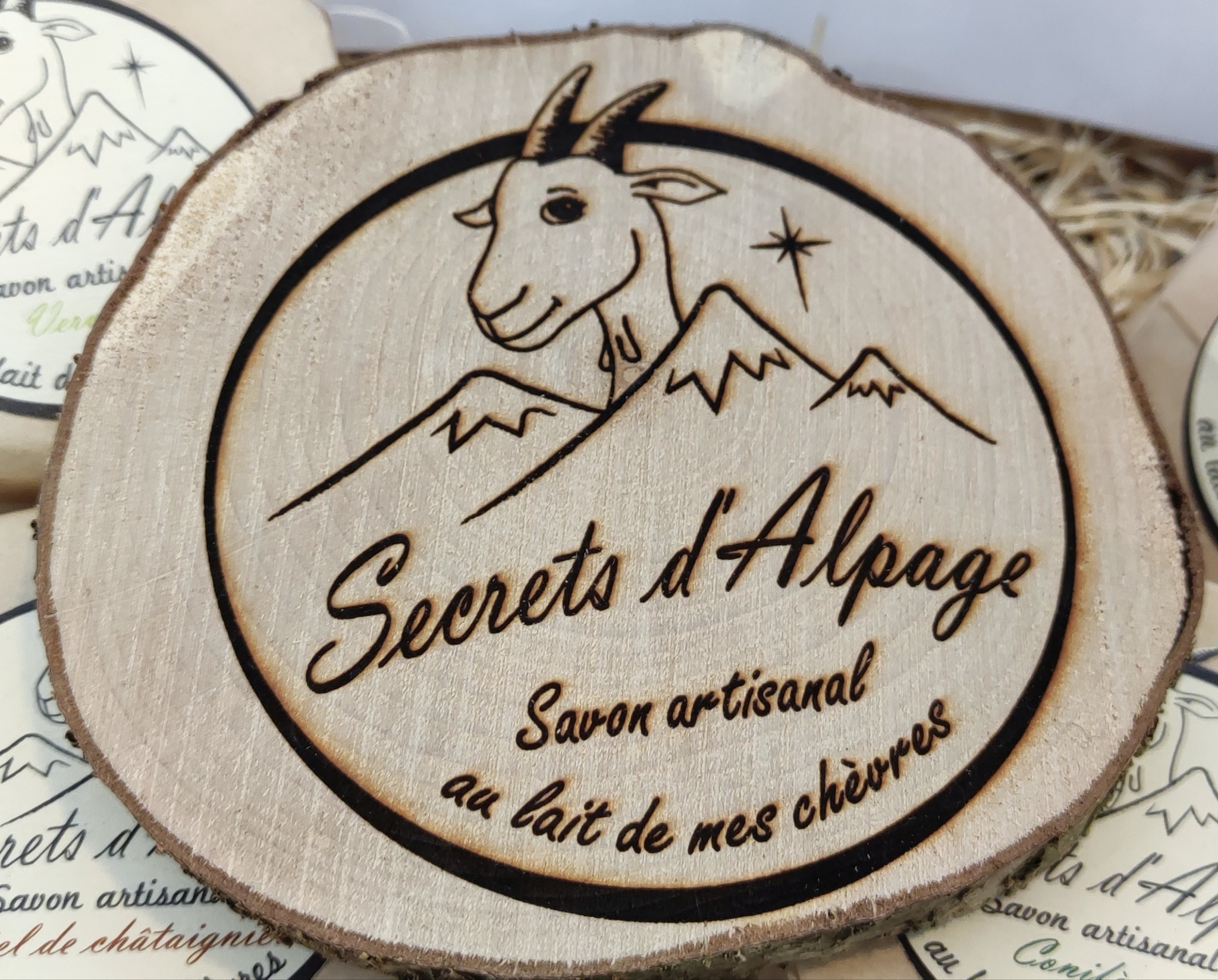 Lot De 6 Savons Artisanaux Secrets D'Alpage Au Lait De Chèvre Et Fleur D'oranger - Douceur Et Naturalité