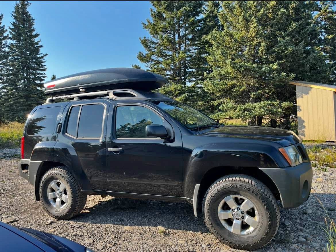 Yakima Skybox 18 Rectangle-Shaped Carbonite Roof Top Cargo Box w/ SKS ...