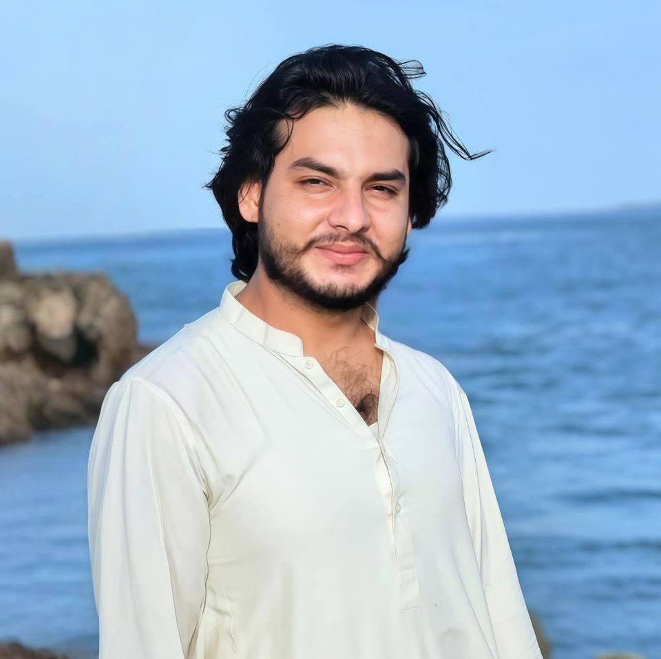 ابو جي جان. ️😘 | Sarmad Mirani | Facebook