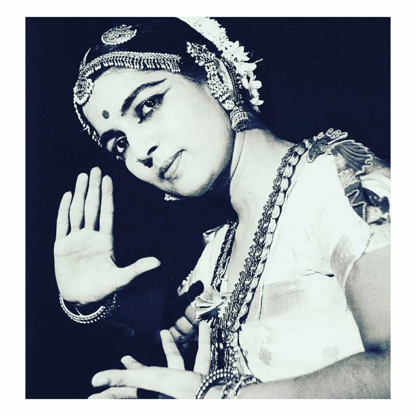 Indian Antique Quest - . ~ The Indian dancer, Rukmini Devi Arundale ...