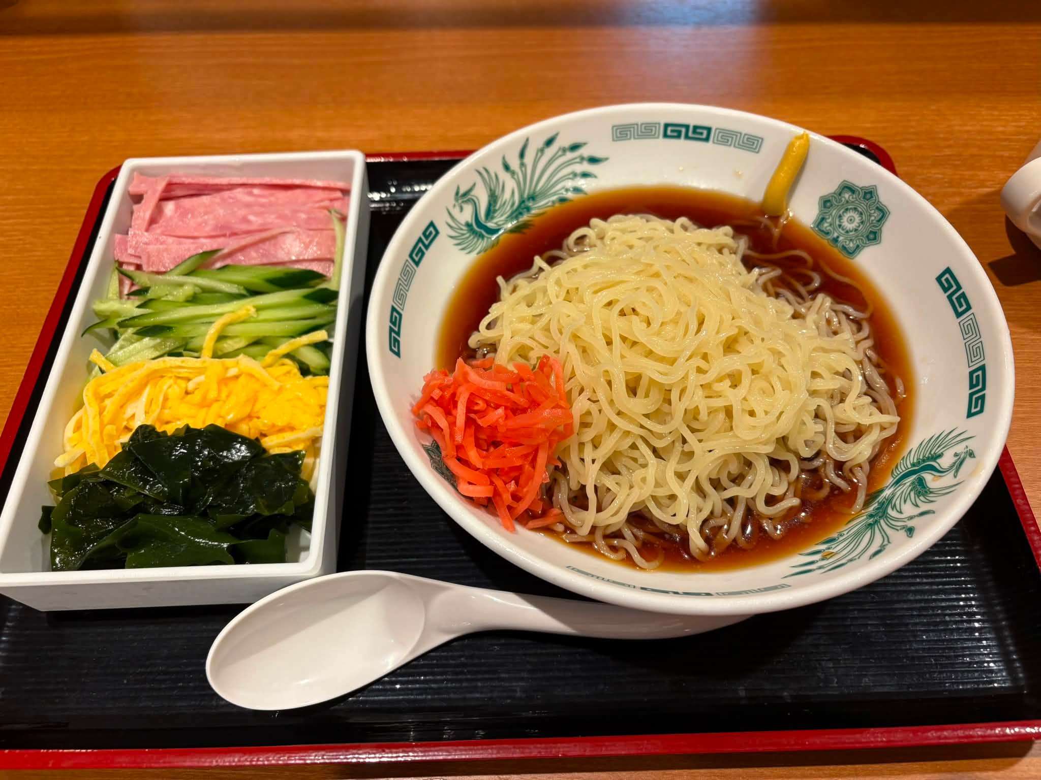 くいしん坊 二 十 世紀 ケ 丘 店