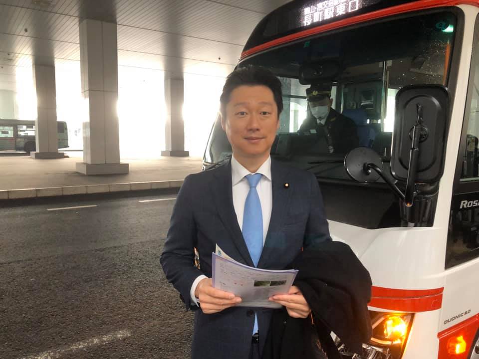千葉修平と仙台市の未来を創る会 道が狭く これまでは路線バスが運行できなかった仙台市太白区の青山地区で 小型バスを Facebook