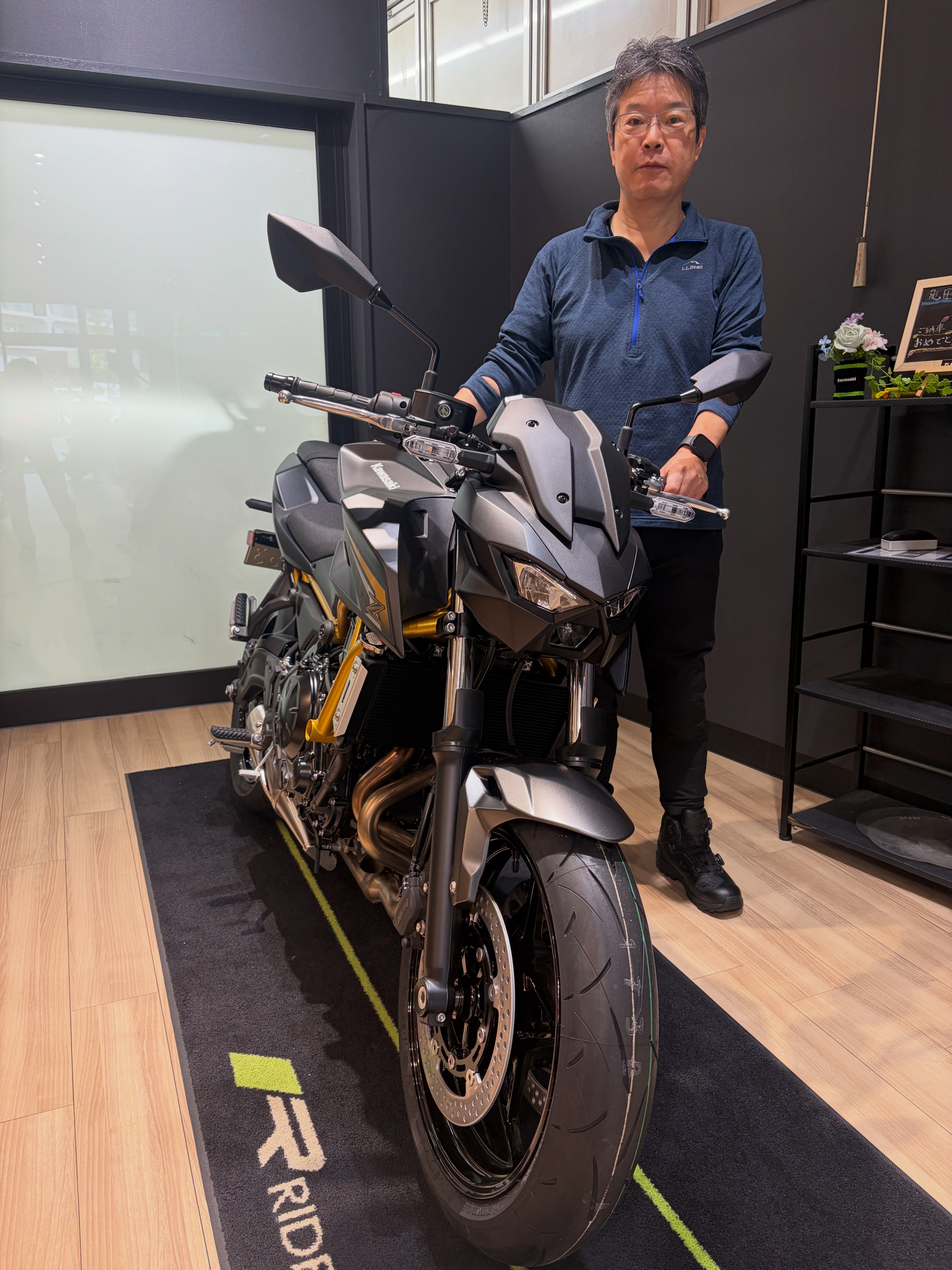 ZX-6R 2025y 新色ホワイト入庫しました！ シンプルながら白赤という