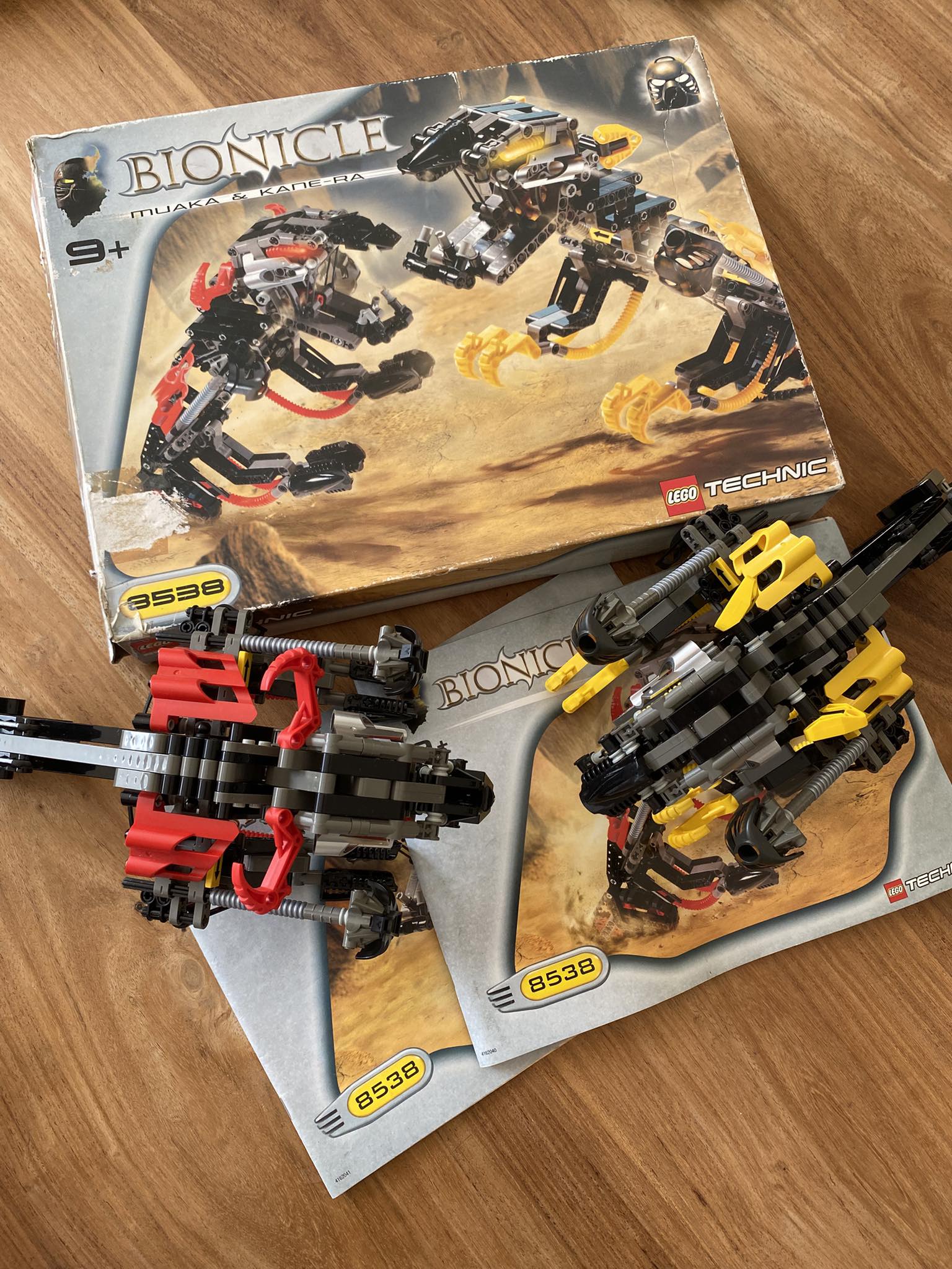 Bionicle Kaneera Muaka set 8538 complete with box and book