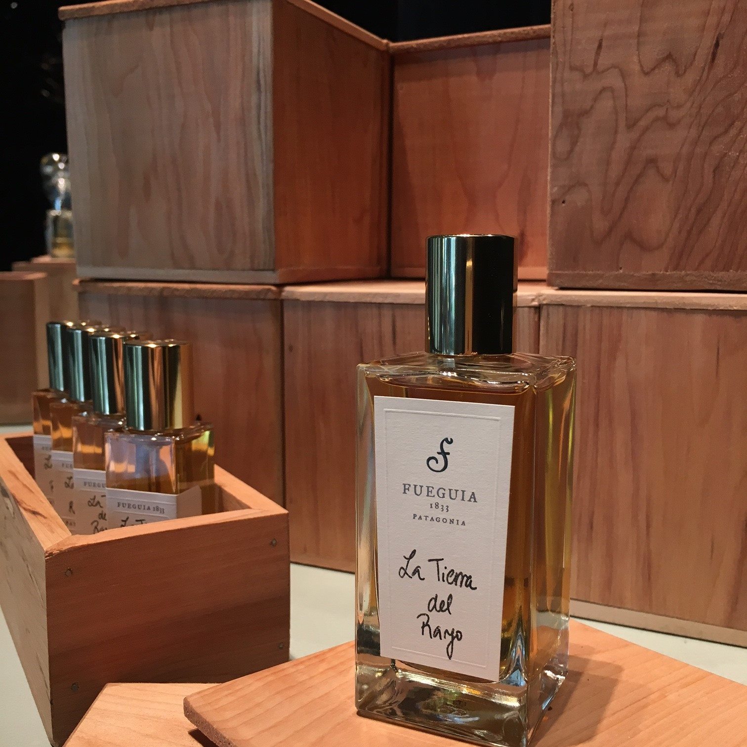 FUEGUIA - 本日より、FUEGUIA 1833 東京本店では、日本未発売の香り3 