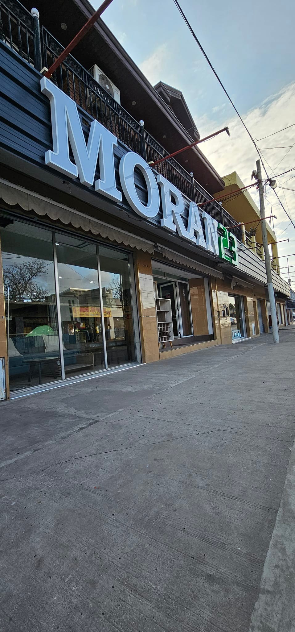 Moran 23