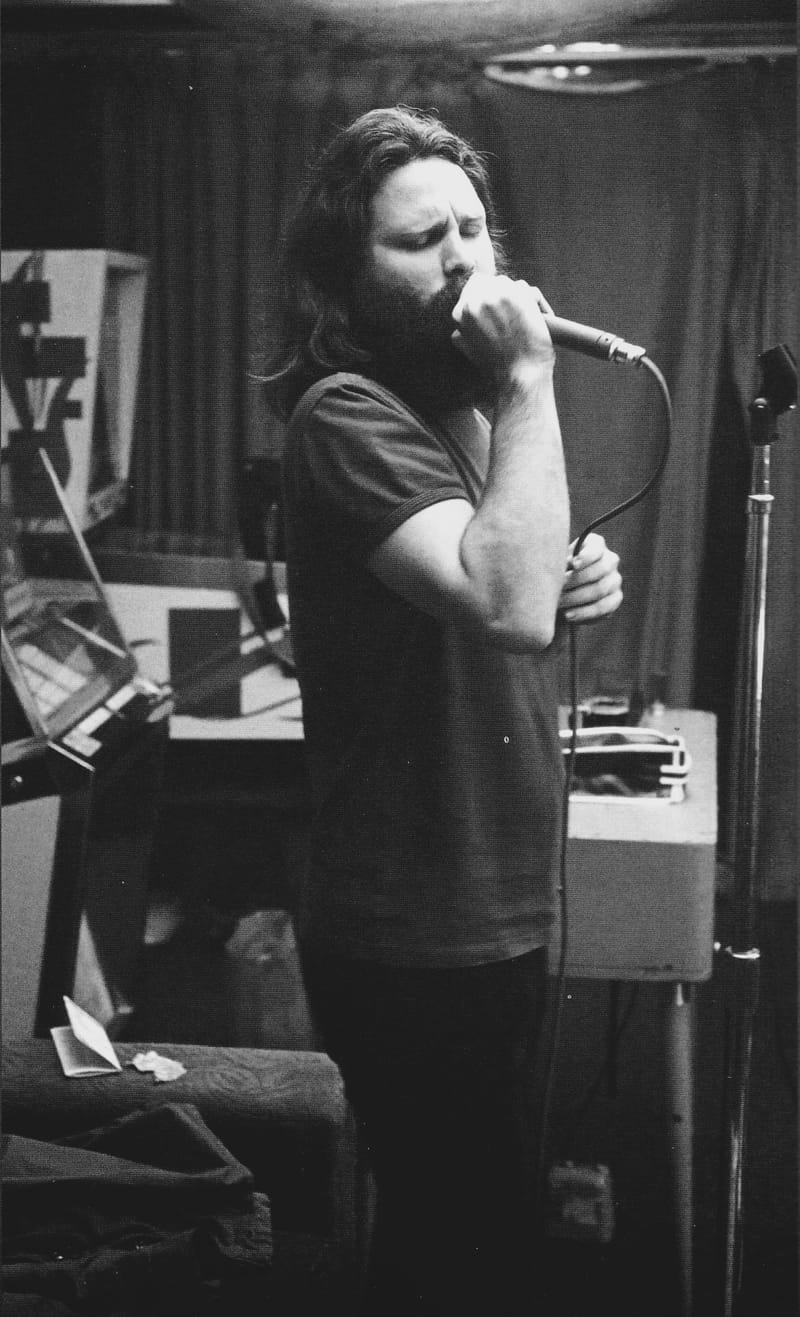 ミュージシャン m. Jim Morrison in the studio, 1970.