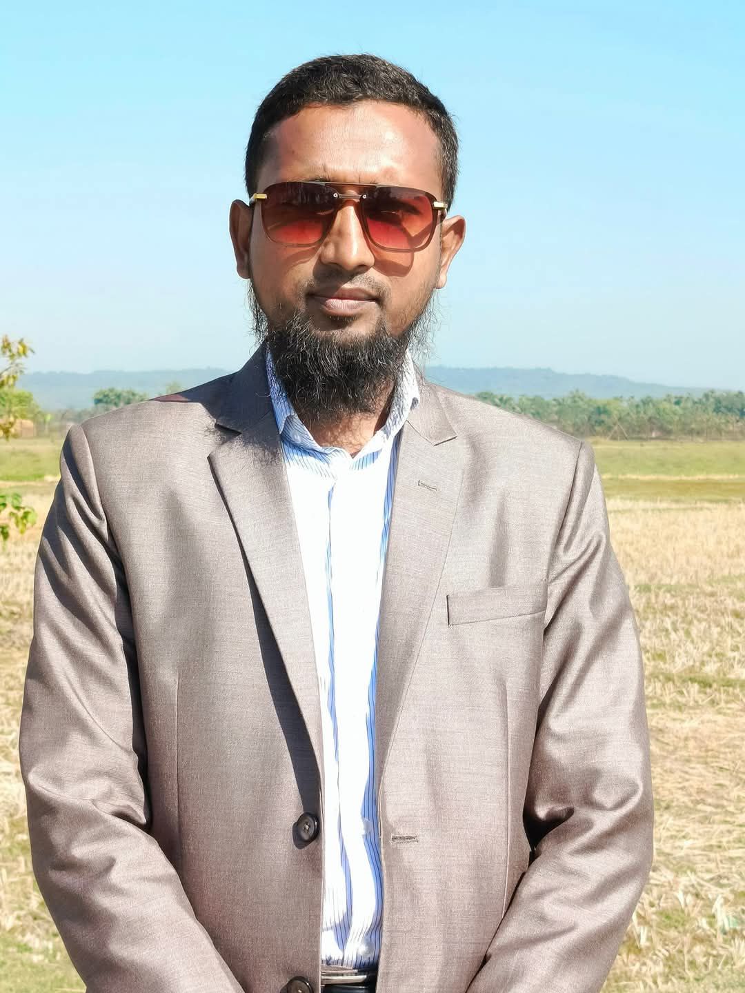M R Sujon