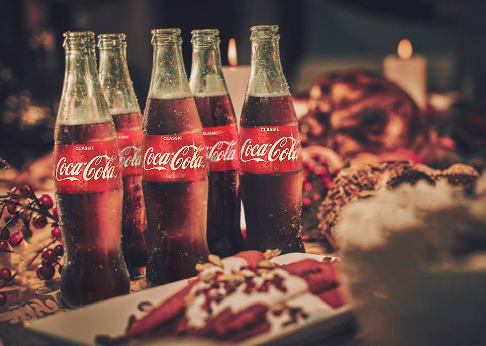 Coca-Cola - მოიმარაგე საახალწლო კოკა-კოლა, შეუქმენი ოჯახს საზეიმო ...