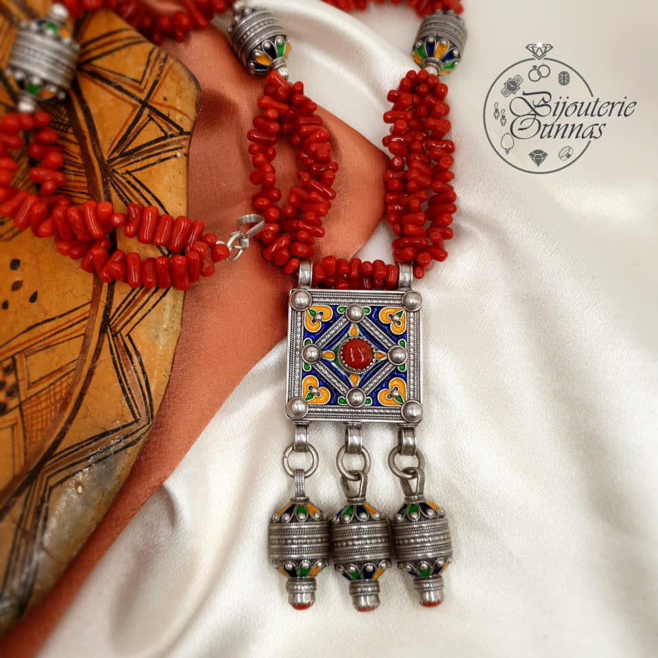 Collier Ancien Kabyle En Argent 925 Et Corail Rouge - Longueur 46 Cm