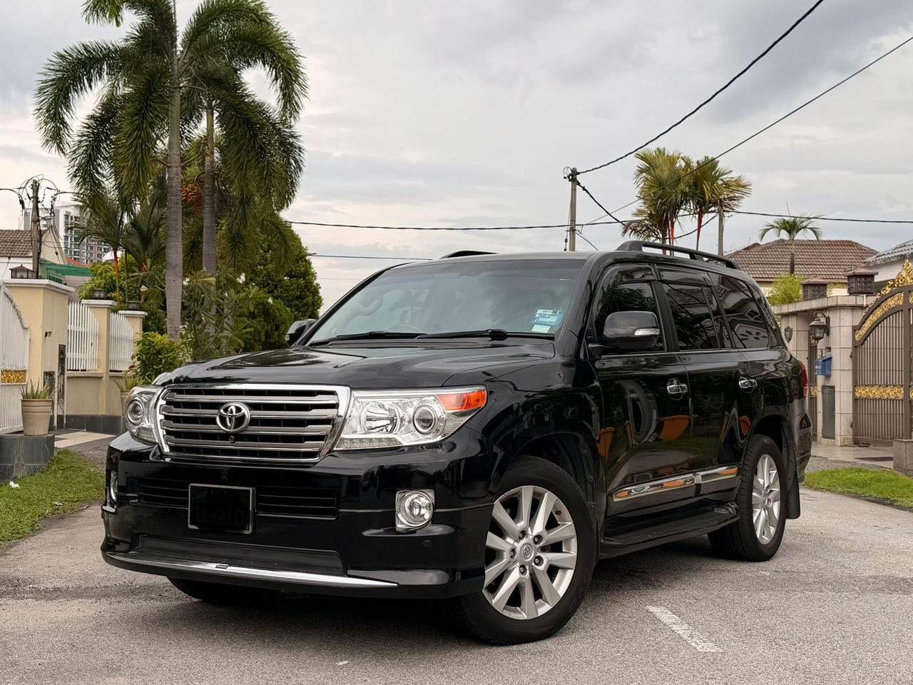 🤩 2013 Toyota Land Cruiser 4.6 ZX (Full Spec) 💰 RM118,000 Nett