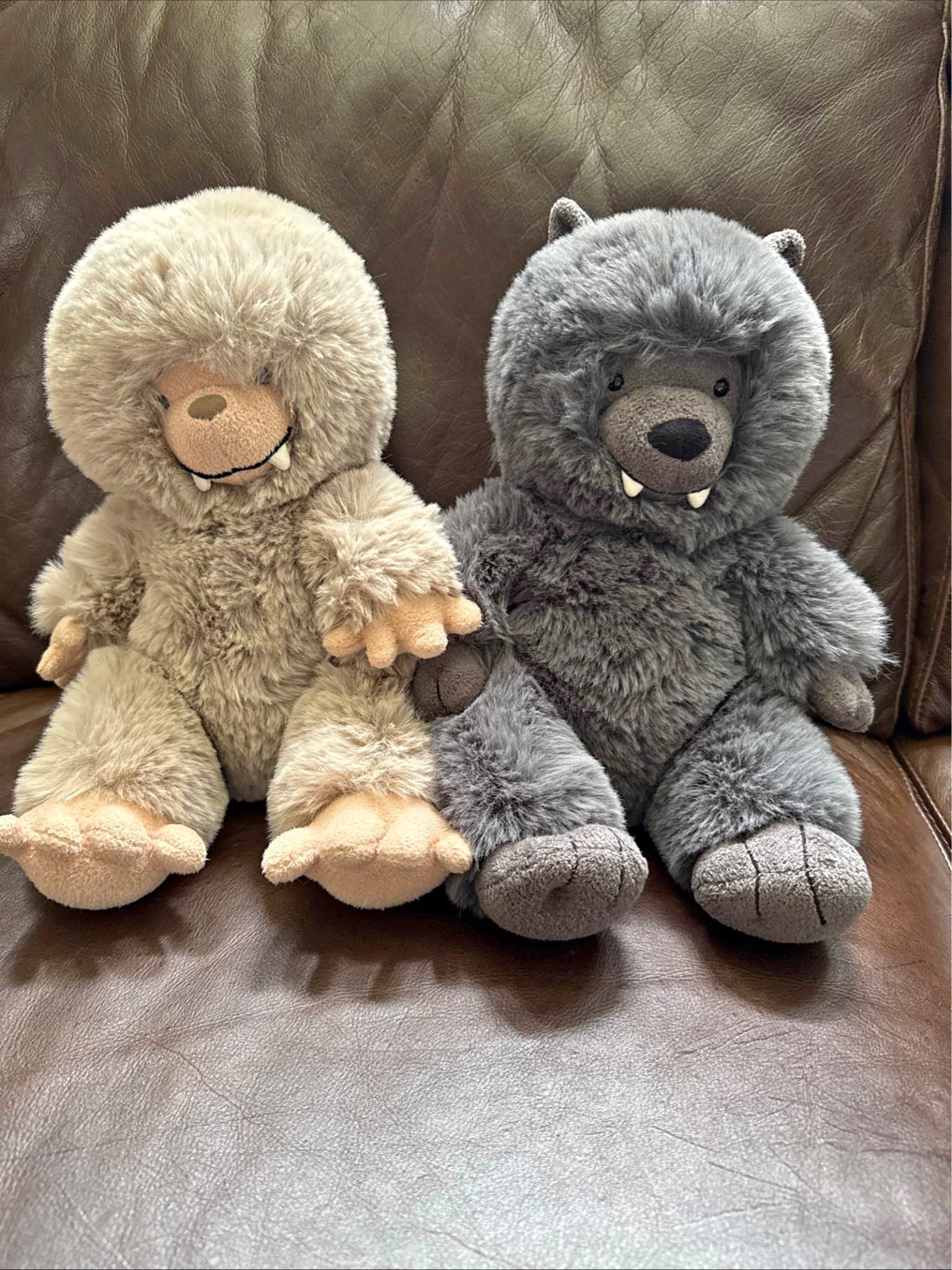 Jellycat Bo Bigfoot and Wilf Wolf Plush Set - Stuffed Animals