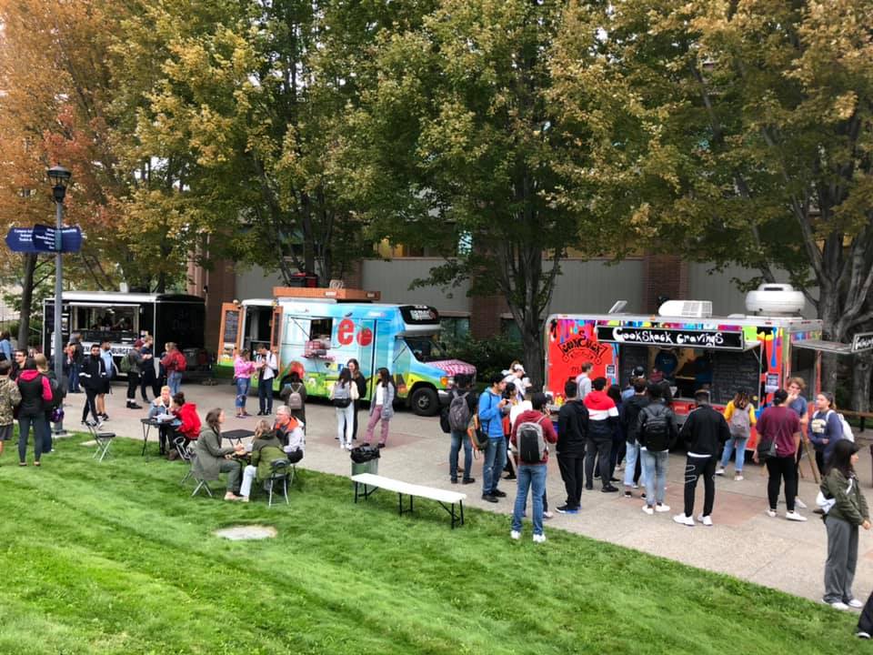 OverFlow Food Truck - Craving something sweet?? We GOT you! Cupcakes ...