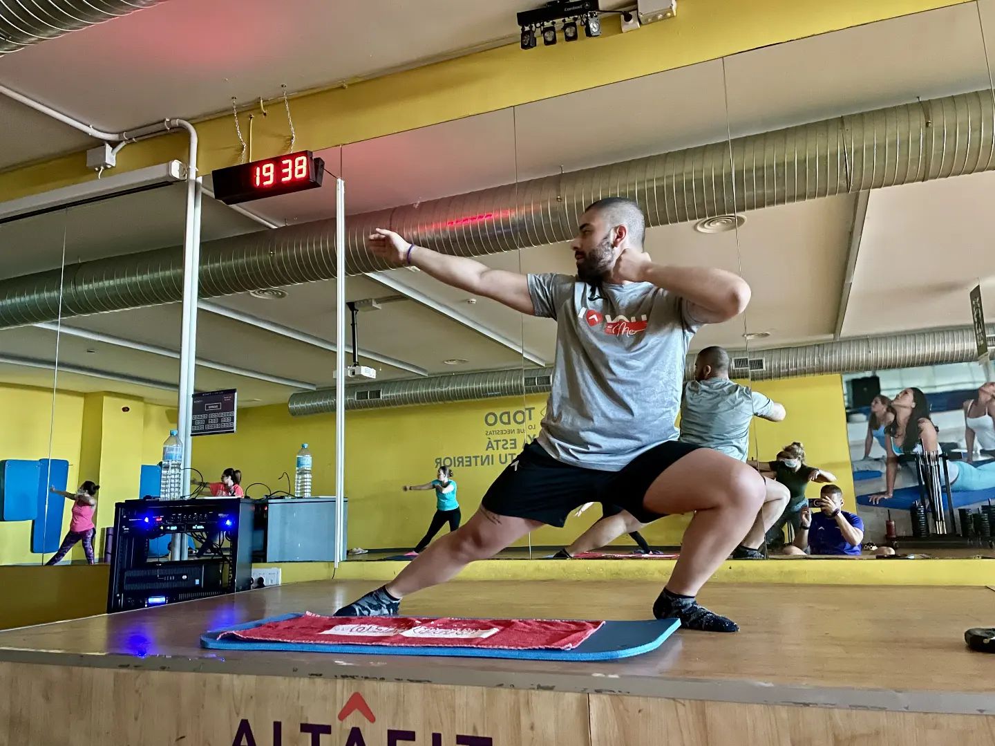 Disponemos de una gran variedad de... - ALTAFIT GIMNASIOS | Facebook