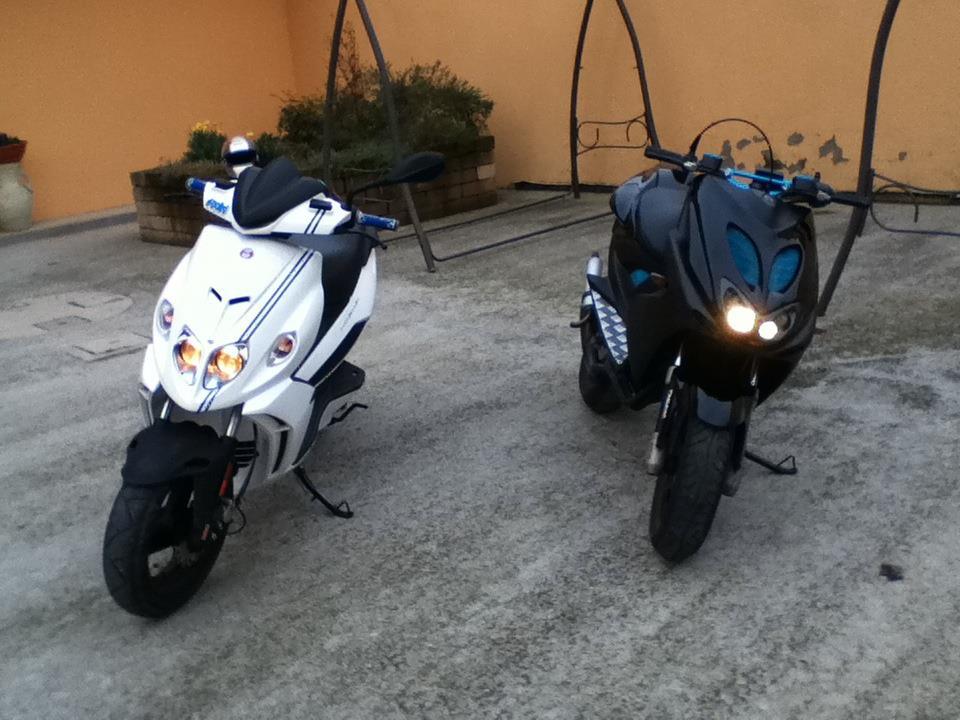 F12r VS Aerox
