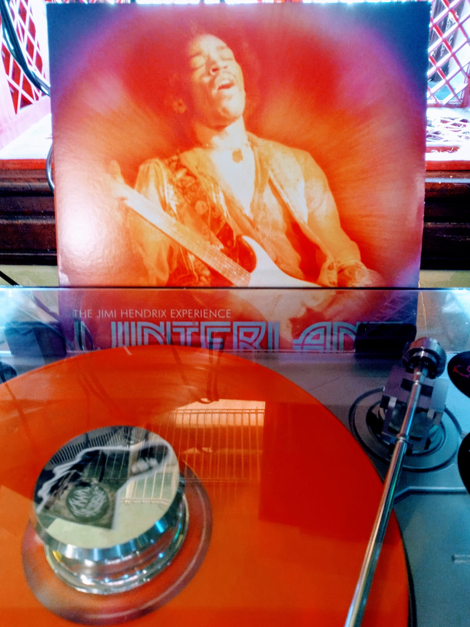 On September 13, 2011 the super deluxe 4CD/8LP box set THE JIMI