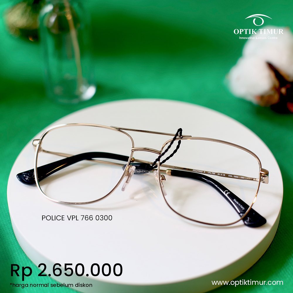 Optik Timur - Menjelang Natal belum punya kacamata baru?...