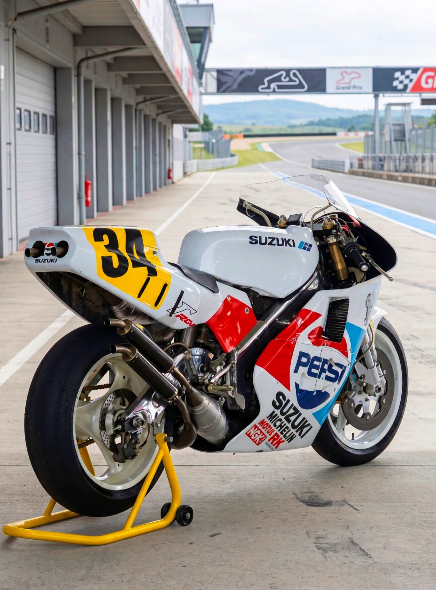 Kevin Schwantz's 1989 500cc Grand Prix season on Pepsi Suzuki RGV500