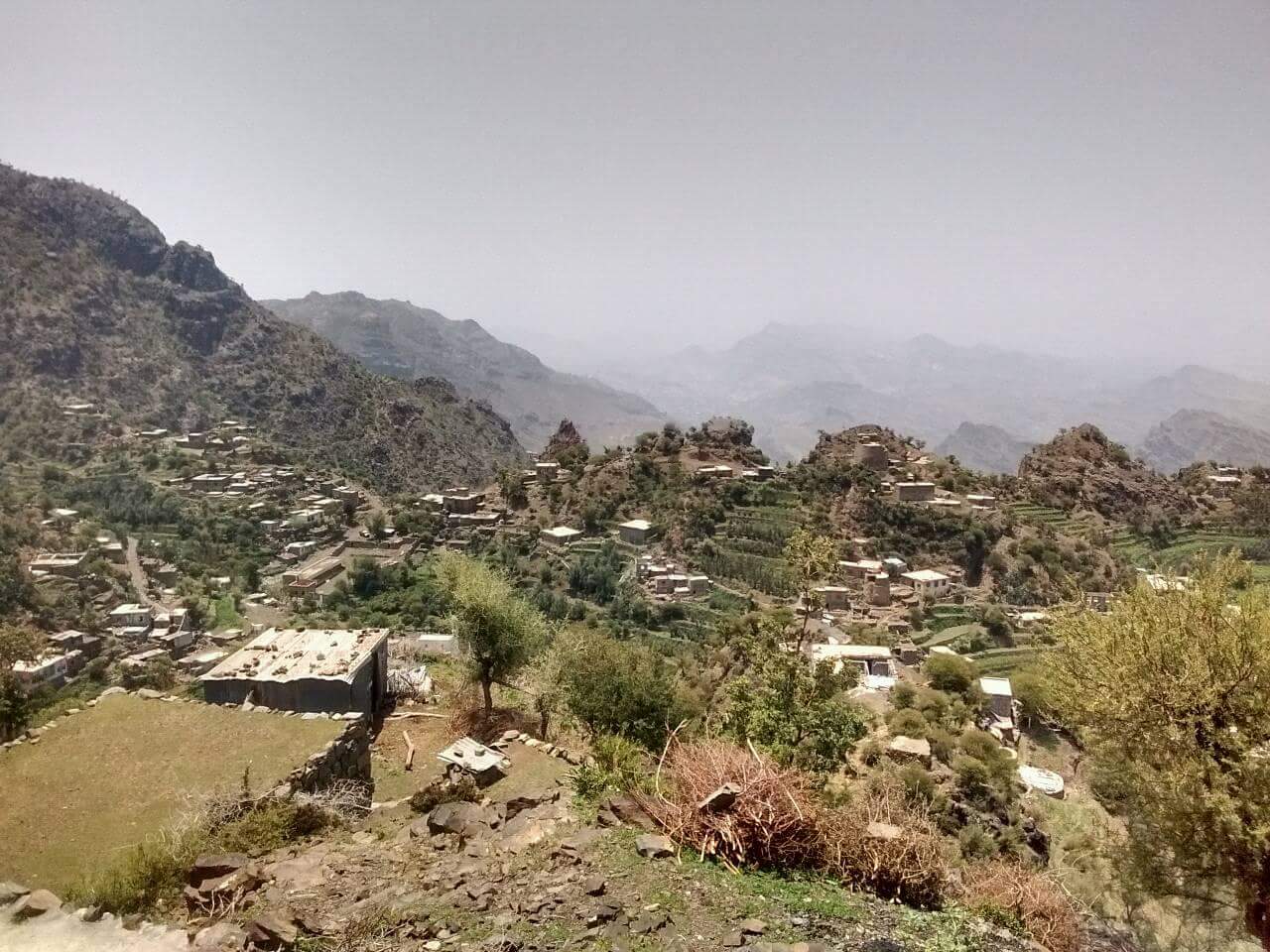 صورة من بلاد الوافي بني خيله الميهل والنزيهة مناظر طبيعيه لمديرية جبل حبشي Landscapes Of Jabal Habashi Directorate Facebook