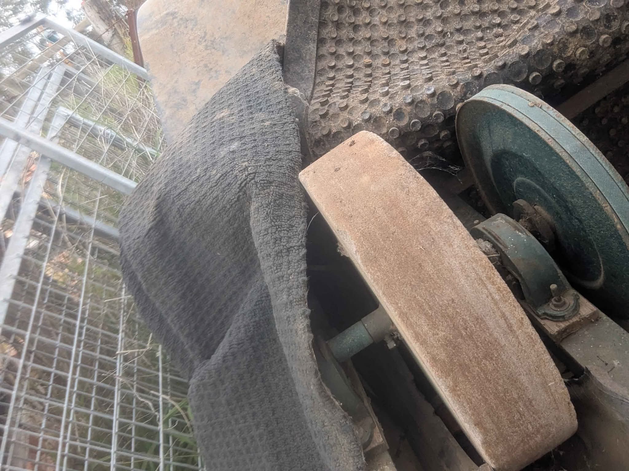 old stone cutter/grinding wheel, standard plugin motor. for sharpening ...