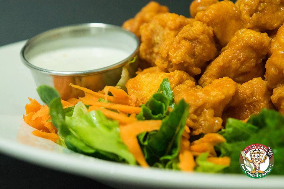 Las Baja - ENSALADA DE BONELESS 😍😍😍 Crujientes cubitos de pechuga de ...