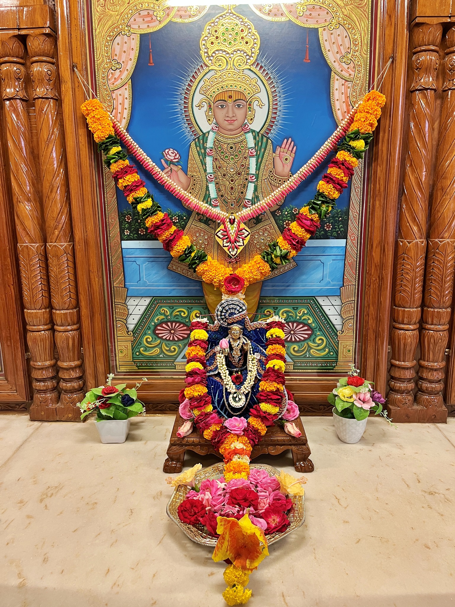 ⊍ શ્રી ઘનશ્યામ... - Shree Swaminarayan Temple Gandhinagar