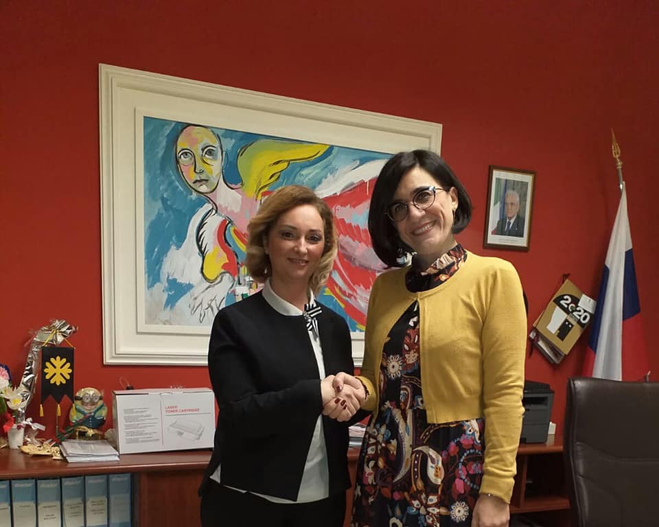 FRIDA - Guardare l' individuo nella sua interezza e...