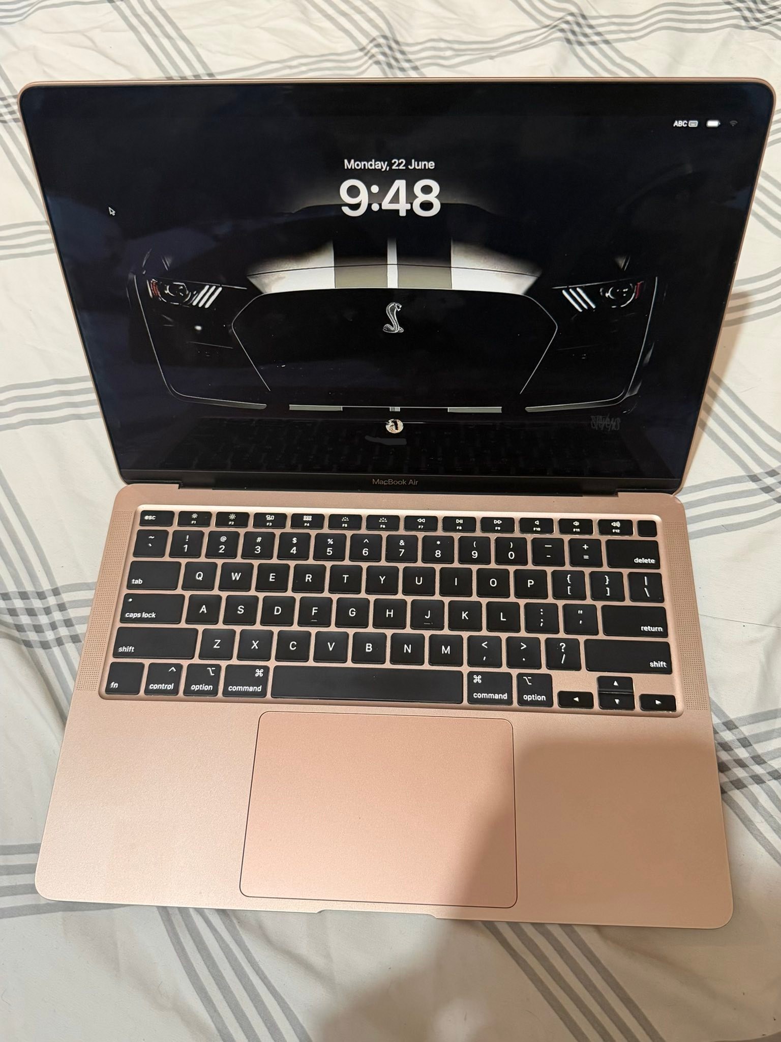 MacBook Air 2020 ✓ Good condition ✓ Fully functional, no issues 