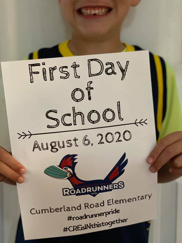 CRE PTO - 📸 PRINTABLE First Day of School sign📸 Share...